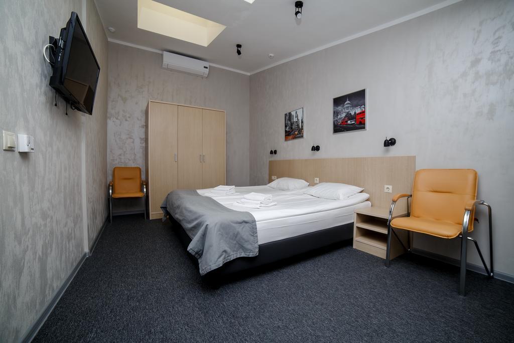 Hotel Kristinn Moscow Room photo